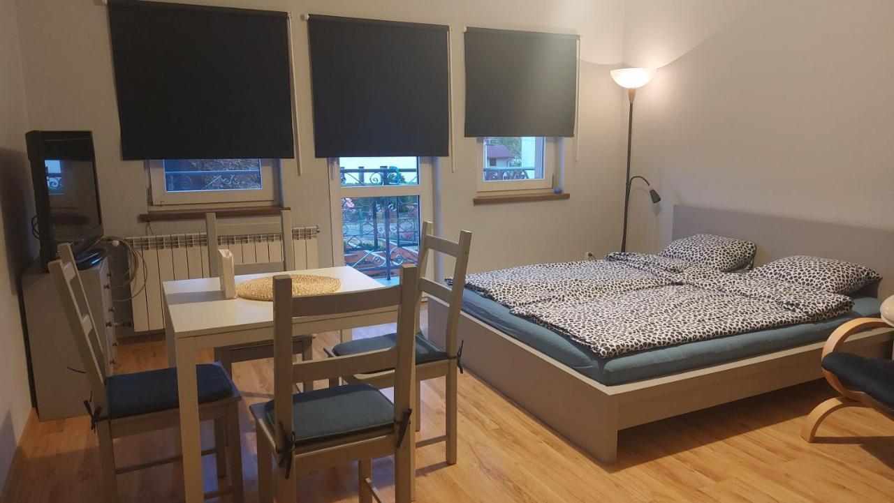 Apartament Polna Zator Lägenhet Exteriör bild